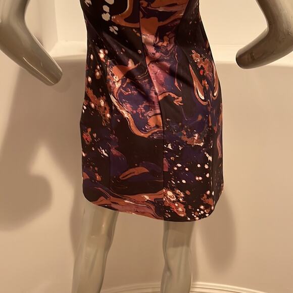 Karen Millen Abstract Print Sleeveless Mini Sheath Dress Purple  Size 4 New - Picture 11 of 16